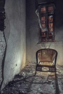 Quê Em Đất Độc