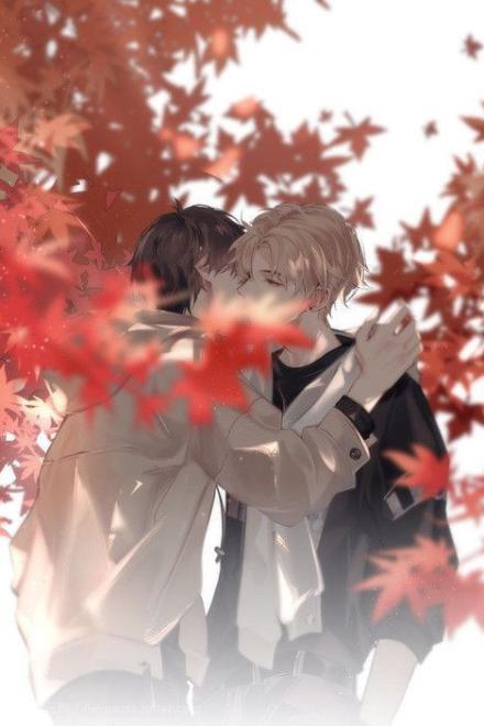 Bạch Nguyệt Quang Ôm Thật Chặt Chiếc Áo Choàng Nhỏ Bé Của Mình