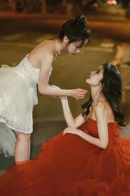 Cưới Chị, Chị Thay Em Báo Thù