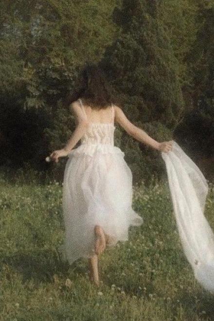 Hôn Thê Của Nữ Chính Ngày Đêm Chạy Theo Phản Diện