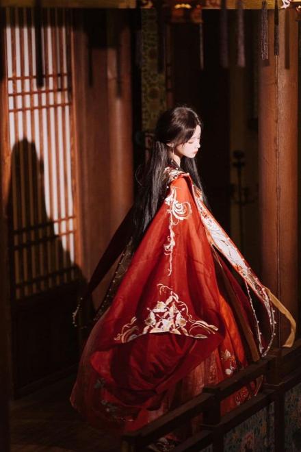 Lạc Hoa Hữu Thủy