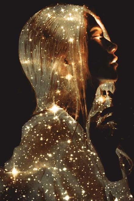 Không Phải Nữ Tôn Điển Hình