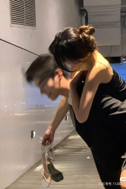 Khi Ánh Mắt Gặp Nắng